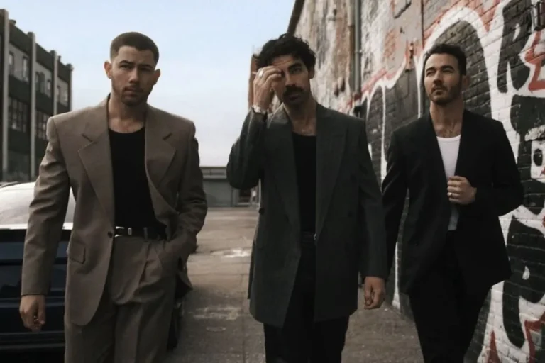 Foto anggota grup Jonas Brothers yang diunggah di akun Instagram grup. ANTARA/Akun Instagram @jonasbrothers.